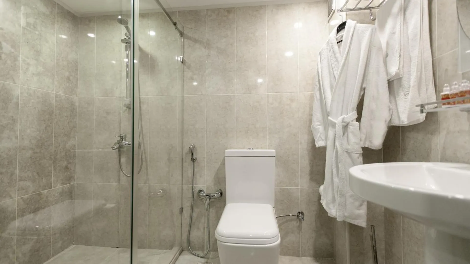 באקו Zorqe Street Hotel
